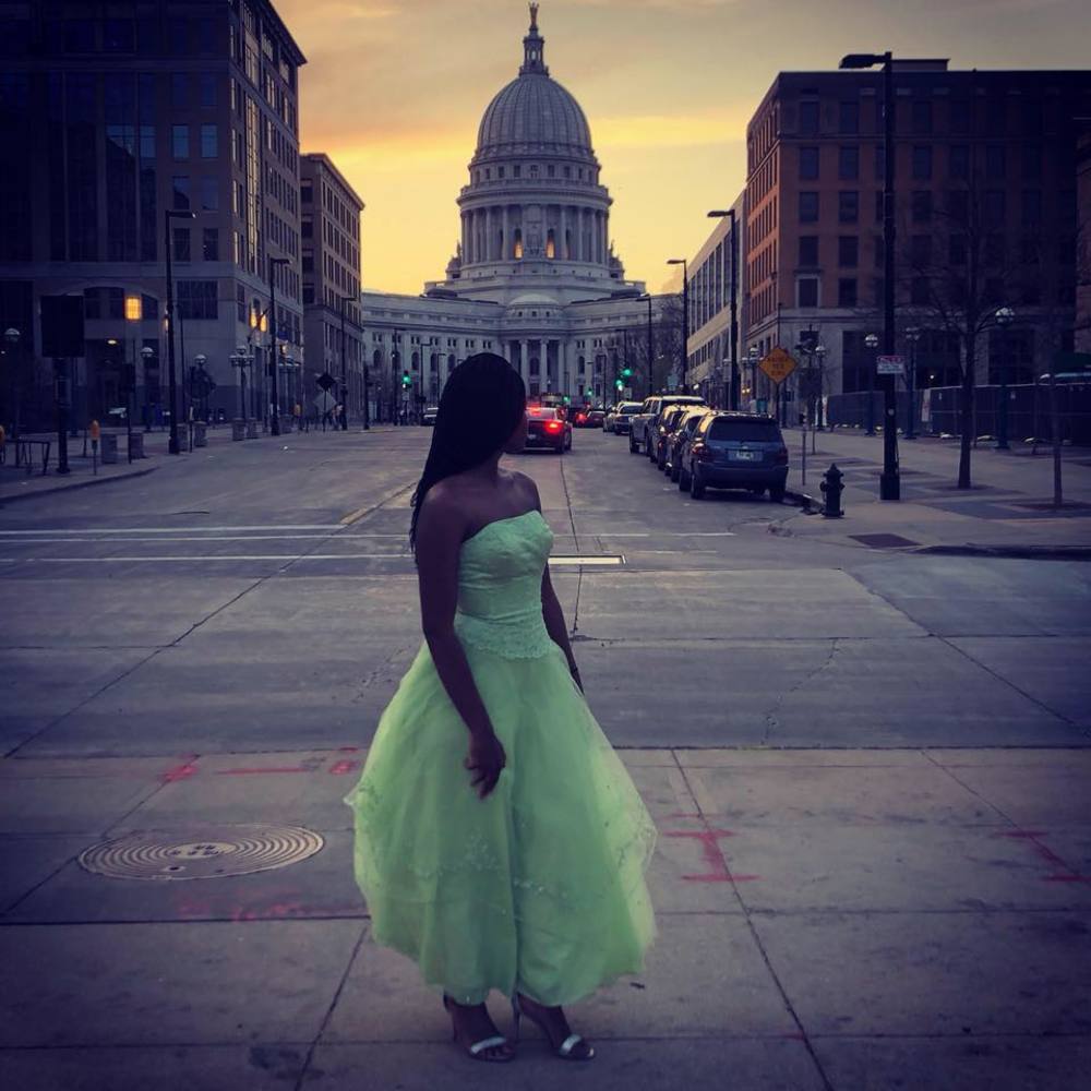 Meet your Posher, Helena